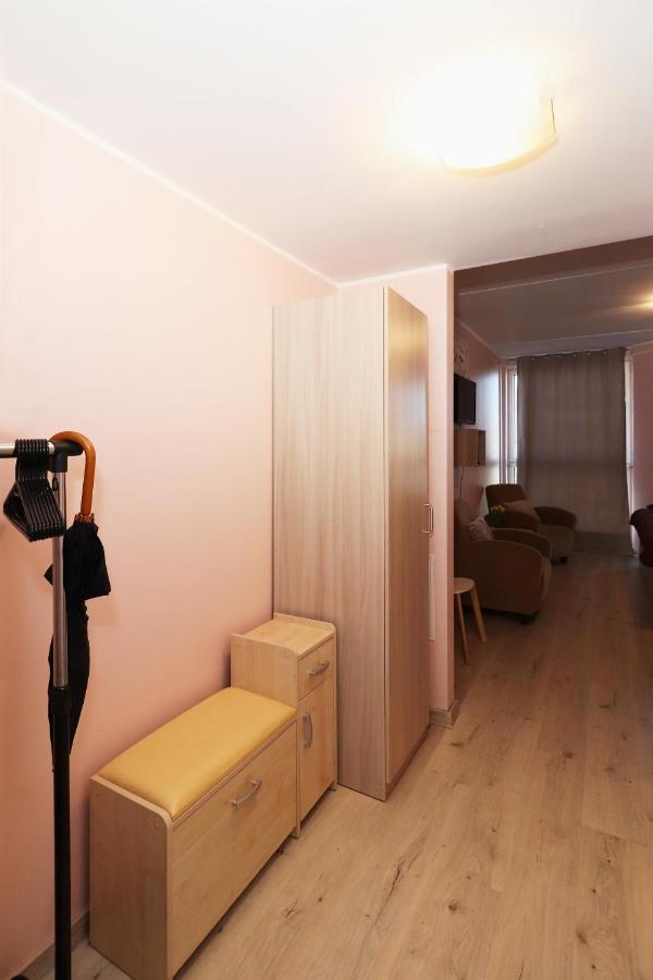 Rotermanni District Bee Apartment Tallinn Exterior photo